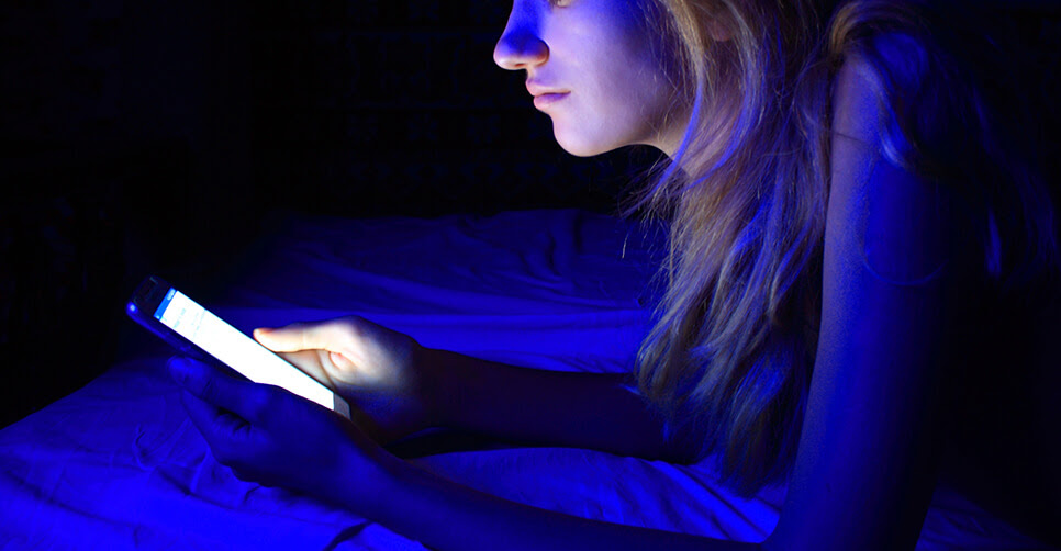 ZO Newsletter – How does the light from your digital device affect you